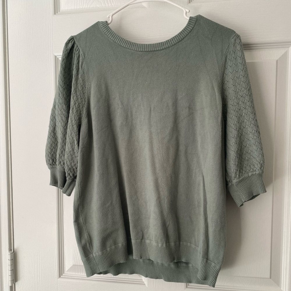 Size XL Kelly green sweater